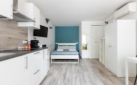 Station Apartment